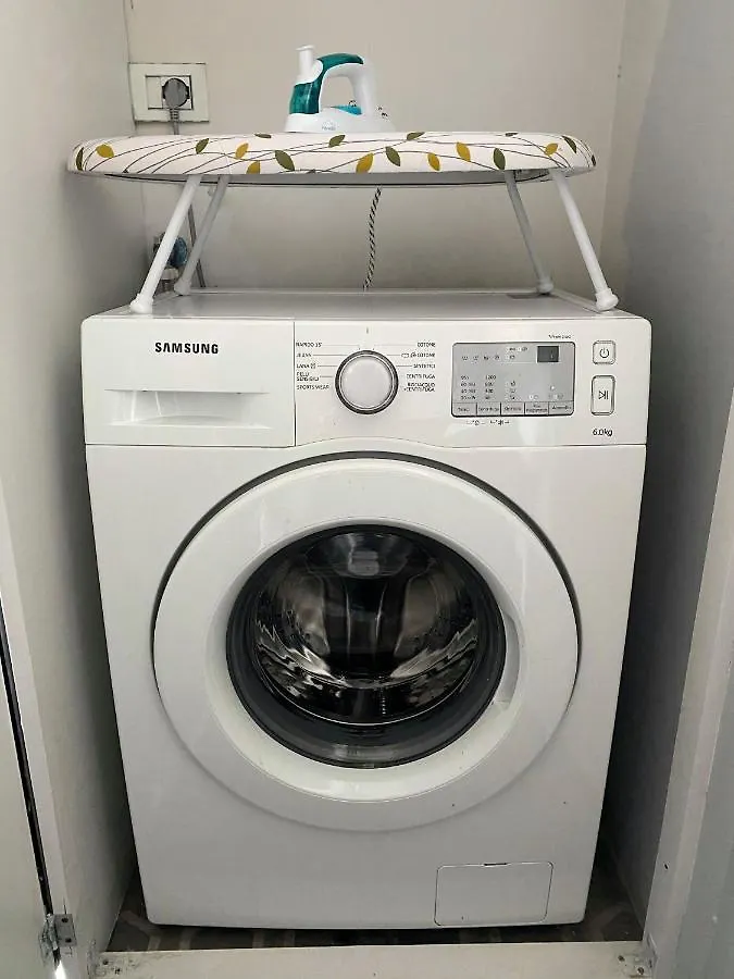 Stanza Privata Con Bagno A 15 Minuti Da Duomo Apartment Sesto San Giovanni Italy